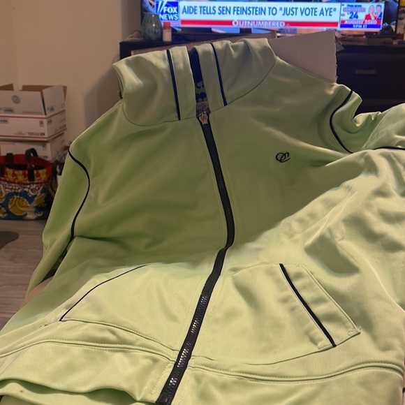 Oleg Cassini Sport Track suit - Picture 6 of 6